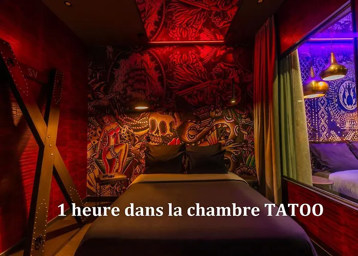 Love Hotel Avec Nuit Insolite Au Dandy Et Jacuzzi Privatise (Adults Only)